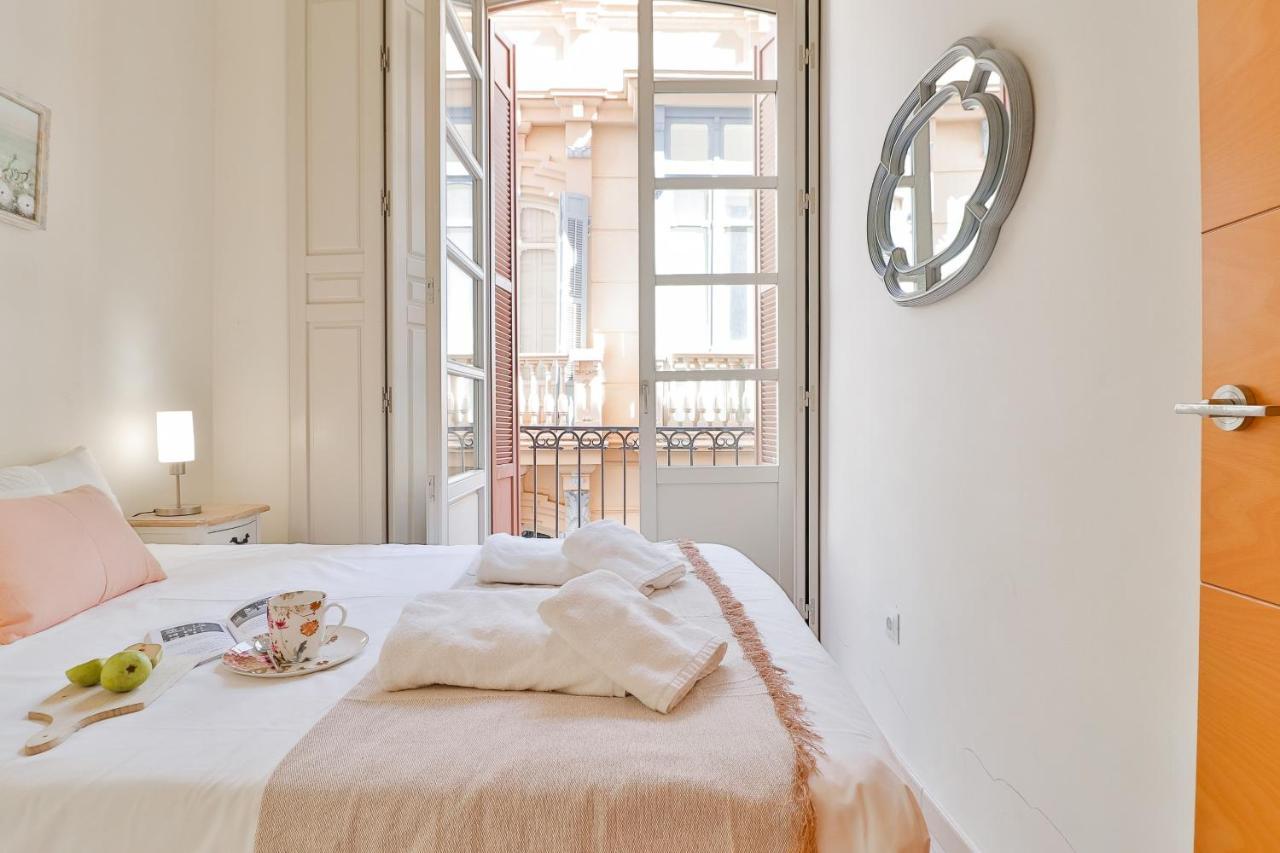 Flat 2 Bedrooms In The City Center มาลากา ภายนอก รูปภาพ