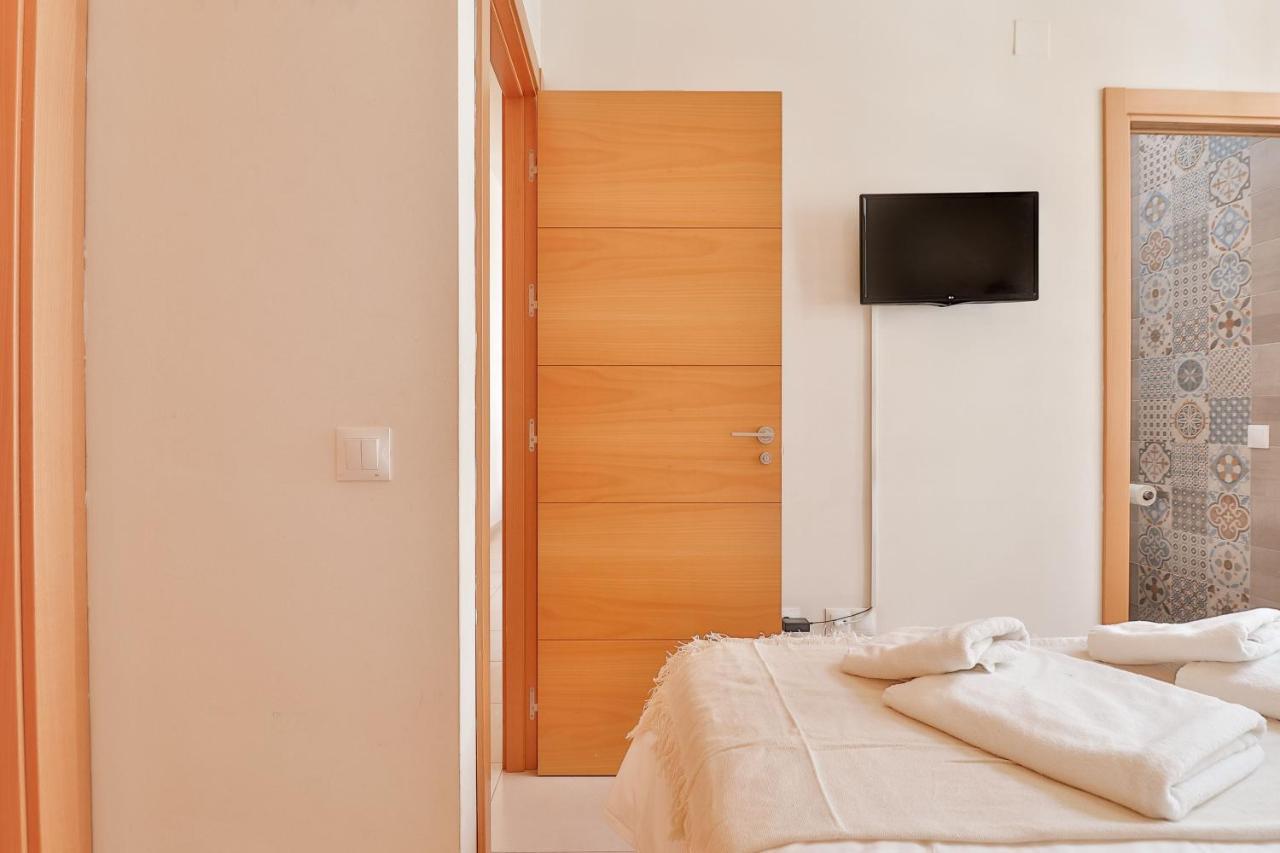 Flat 2 Bedrooms In The City Center มาลากา ภายนอก รูปภาพ