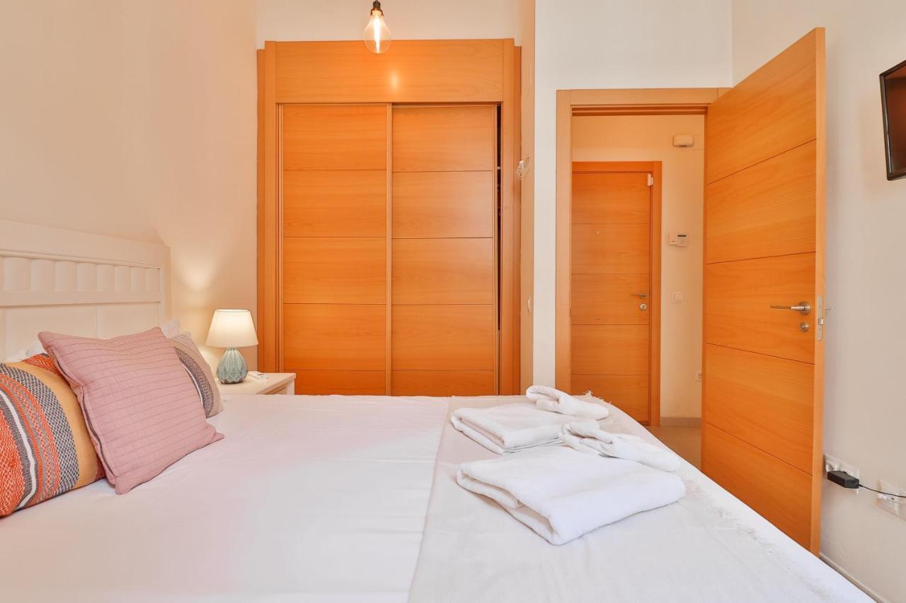 Flat 2 Bedrooms In The City Center มาลากา ภายนอก รูปภาพ