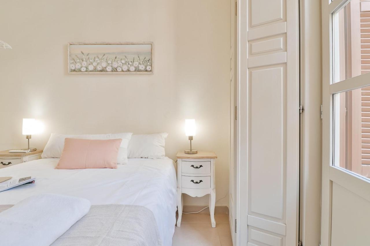 Flat 2 Bedrooms In The City Center มาลากา ภายนอก รูปภาพ