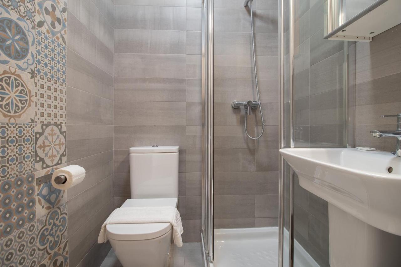 Flat 2 Bedrooms In The City Center มาลากา ภายนอก รูปภาพ